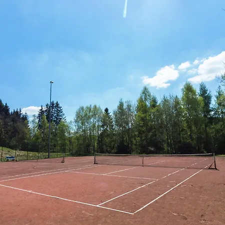 Group Escape In Σπίτι διακοπών *